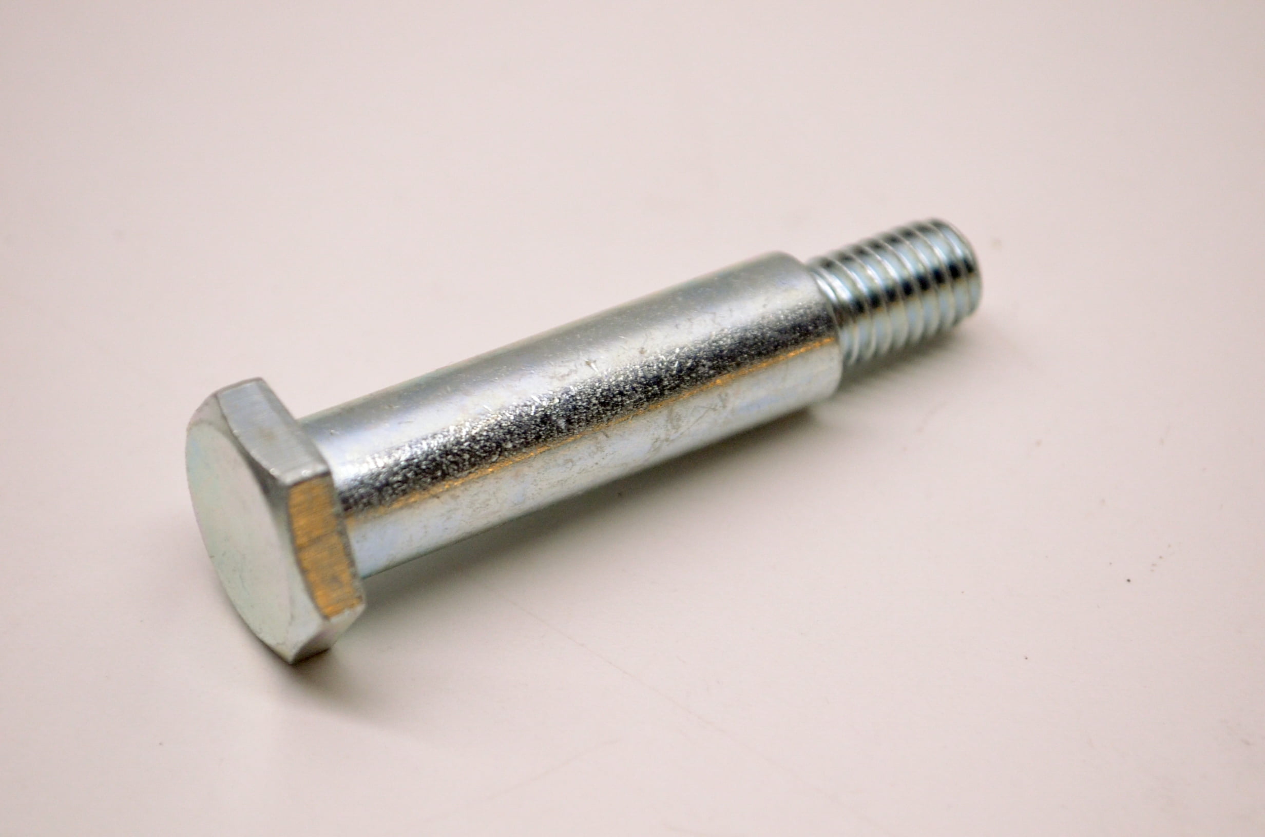 Alloy Steel Shoulder Screw | Low Alloy Shoulder Bolts Suppliers In UAE - Foto 3