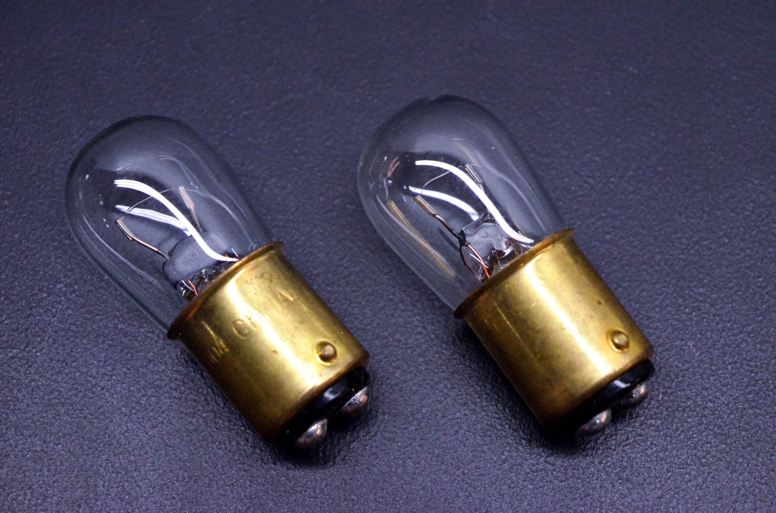 Aftermarket 1004 12v Bulbs Qty 2 NOS