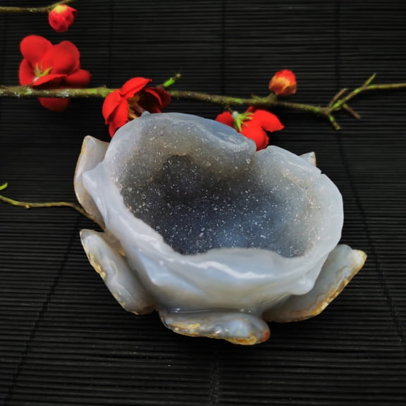 Agate geode lotus Natural Healing Crystal Reiki home decoration 0.268kg