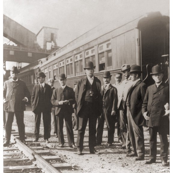 Agents Of Roosevelt'S Strike Arbitration Commission On A Fact Finding Mission The Coal Regions Anthracite Coal Strike Of
