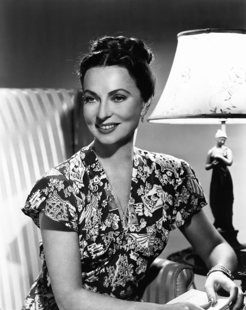 Agnes Moorehead Canvas Art - (16 x 20)