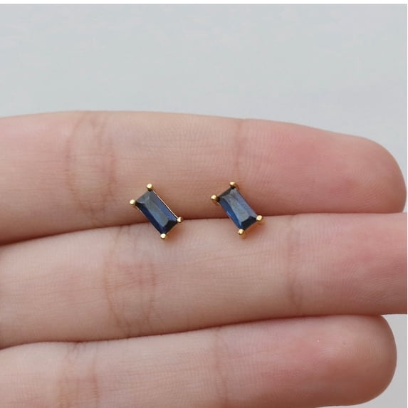 Ahansh Jewels Baguette Cut Blue Sapphire Stud Earring For Women's 925 Sterling Silver