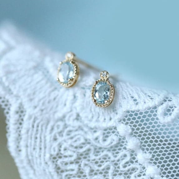 Ahansh Jewels Oval Cut Blue Topaz Stud Earring For Women's 925 Sterling Silver