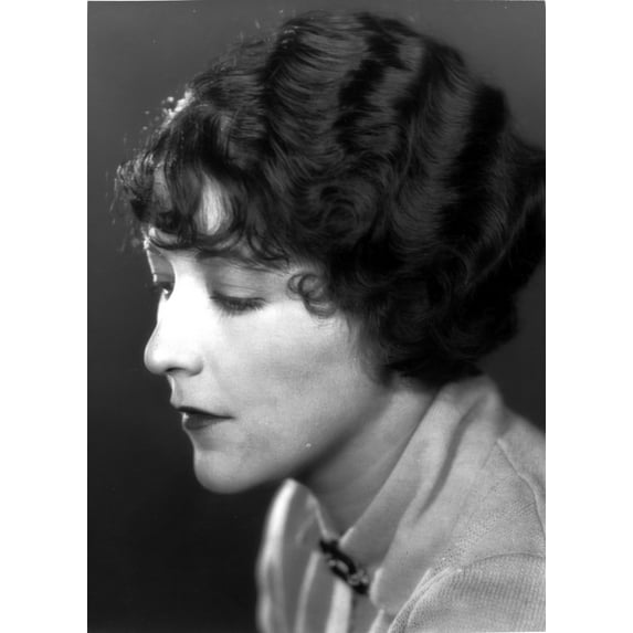 Aileen Pringle Sideview Pose Photo Print (8 x 10)