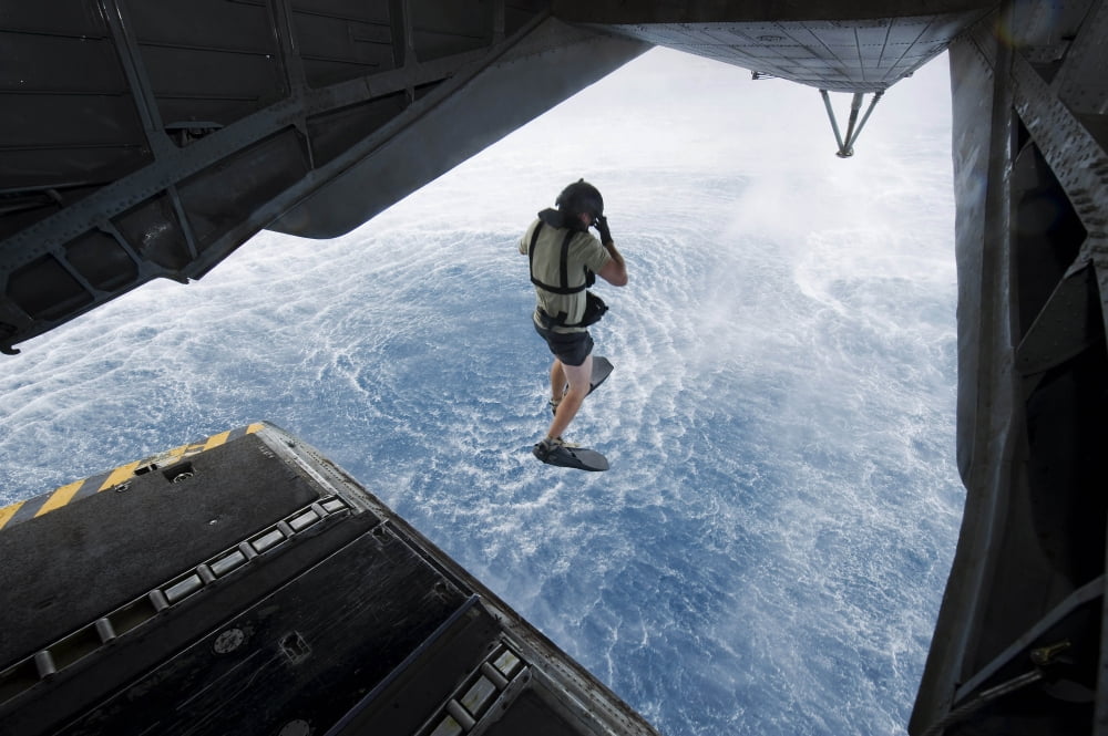 Air Force pararescueman jumps from a CH-53E Super Stallion helicopter Canvas Art - Stocktrek Images (35 x 23)
