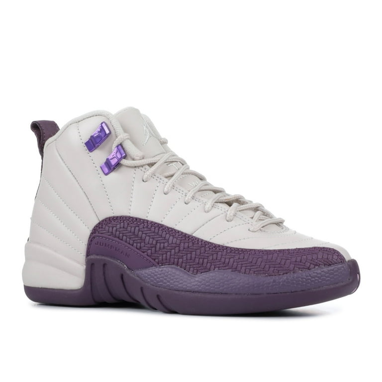 Big Kids' Air Jordan Retro 12 Basketball Shoes