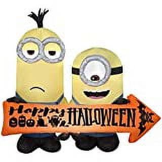 Airblown Inflatables  Airblown Medium Minions with Halloween Sign