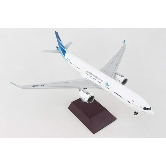 Airbus A330-900 Commercial Aircraft "Garuda Indonesia" White w/Blue Tail "Gemini 200" 1/200 Diecast Model Airplane by GeminiJets