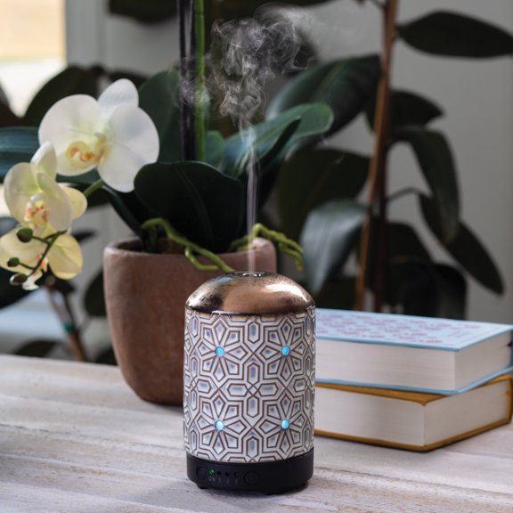 Airome Bronze Geometric Medium 100 mL Ceramic Essential Oil Diffuser With Timer, Metallic Bronze and White