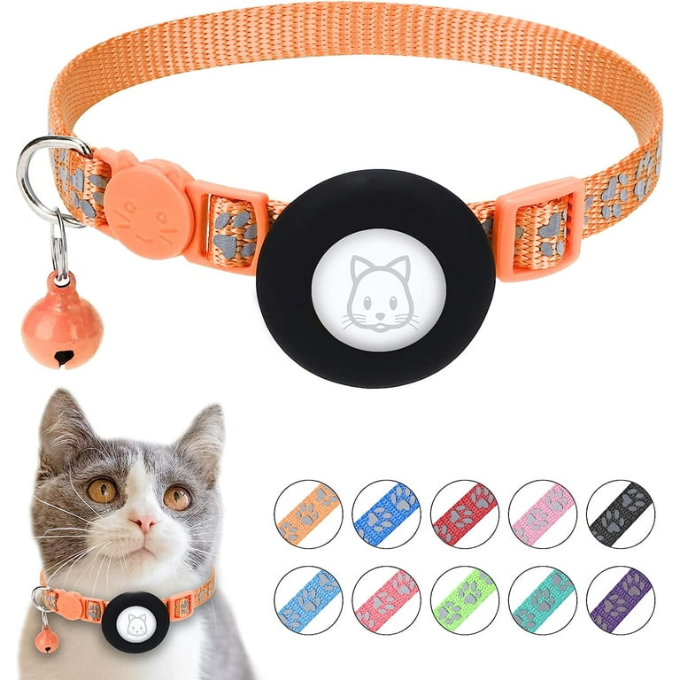 Reflective cat collar with buckle outlet