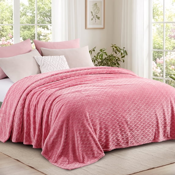 Aisbo Brushed Flannel Fleece Blanket Throw, Soft Warm Lightweight Bedding For Couch Camping Travel, Anti-Static Cozy, Pink, 50x60 Inches