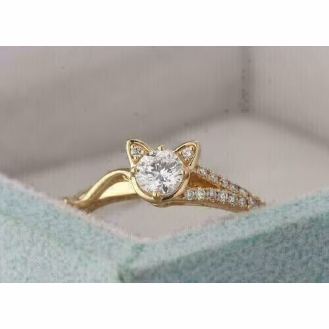 2Ct Round Cut Lab Created Diamond Women's Wedding Cat Ring 14K Yellow Gold Plated