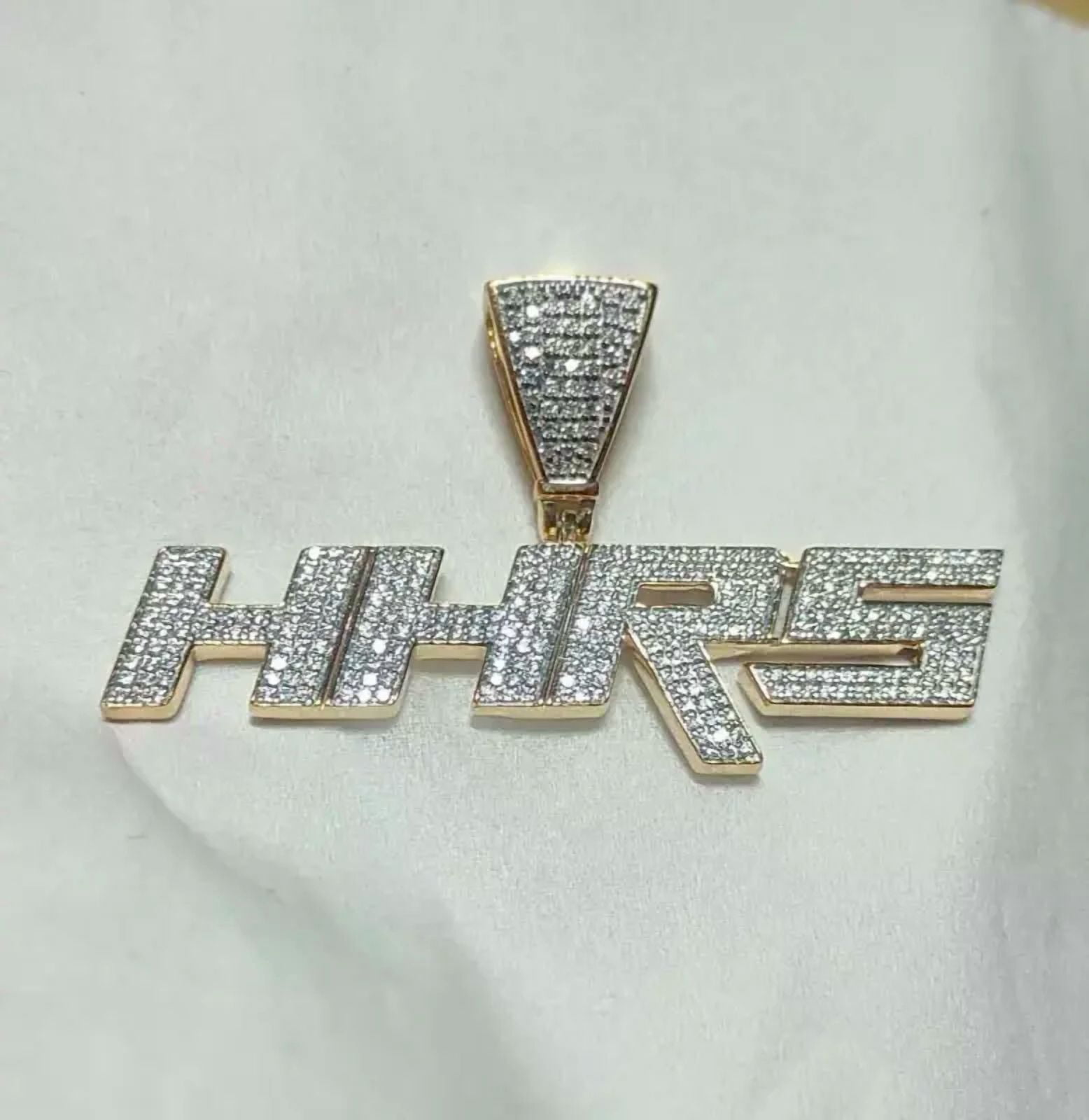 AISHVI JEWELS 3Ct Round Cut Lab Created Diamond Round Customized Name Pendant 14K Yellow Gold Plated