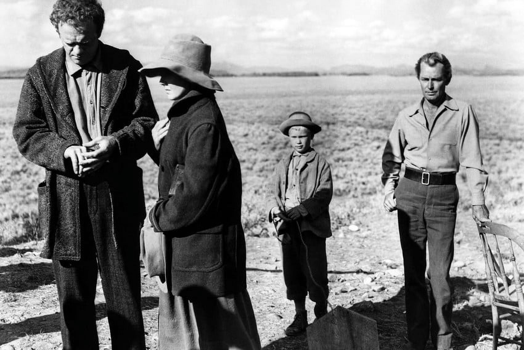 Alan Ladd and Brandon De Wilde and Jean Arthur and Van Heflin in Shane ...