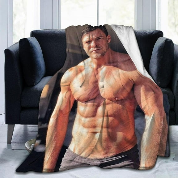 Alan Ritchson Blanket Bedding Fleece Blanket Soft Throw Blankets Lightweight Anti-Static Blanket - 3 Sizes