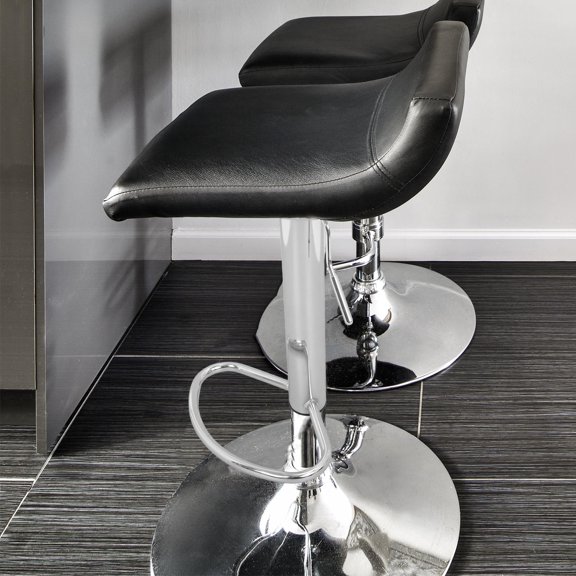 Alasum Stable Plated Silver Bar Stool Swivel Post with Footrest Designed for Easy Installation