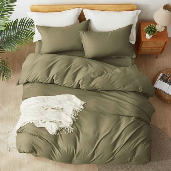 Alazuria Duvet Cover Set Soft Prewashed Microfiber with zipper and 4 corner ties Olive Green color King size ( 104" x 90" )