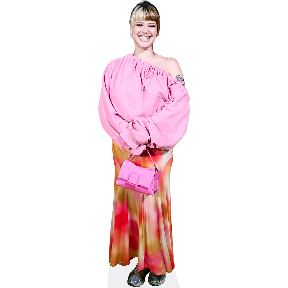 Jessica Alba Adds Some Edge To A Dainty Outfit With Stacked