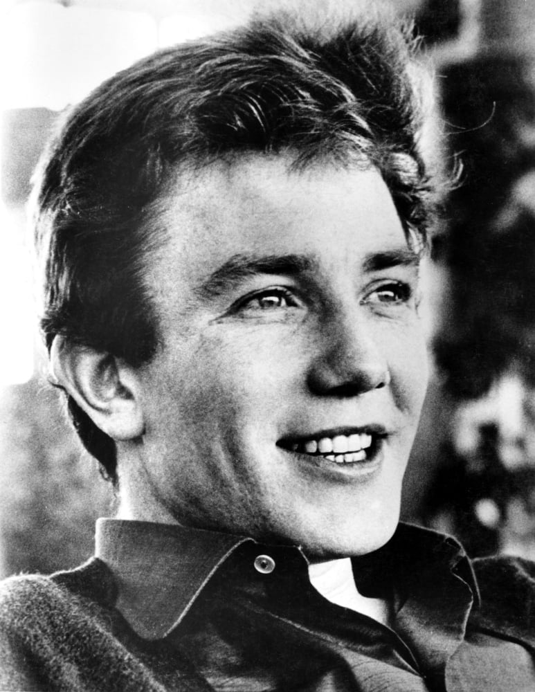 Albert Finney Canvas Art - (16 x 20)