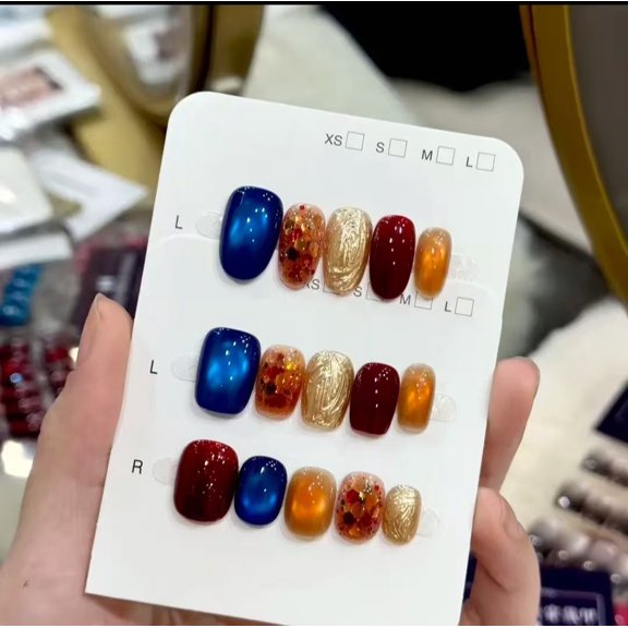 [Alchemist] Autumn and winter pure handmade white flash cat eye gradual change wearing nail patch