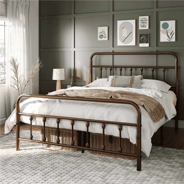 Alden Design Metal Platform Bed with ...