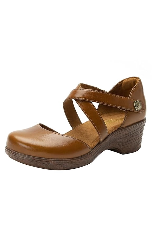 Savina Shoes - Women's, Luggage 37 M