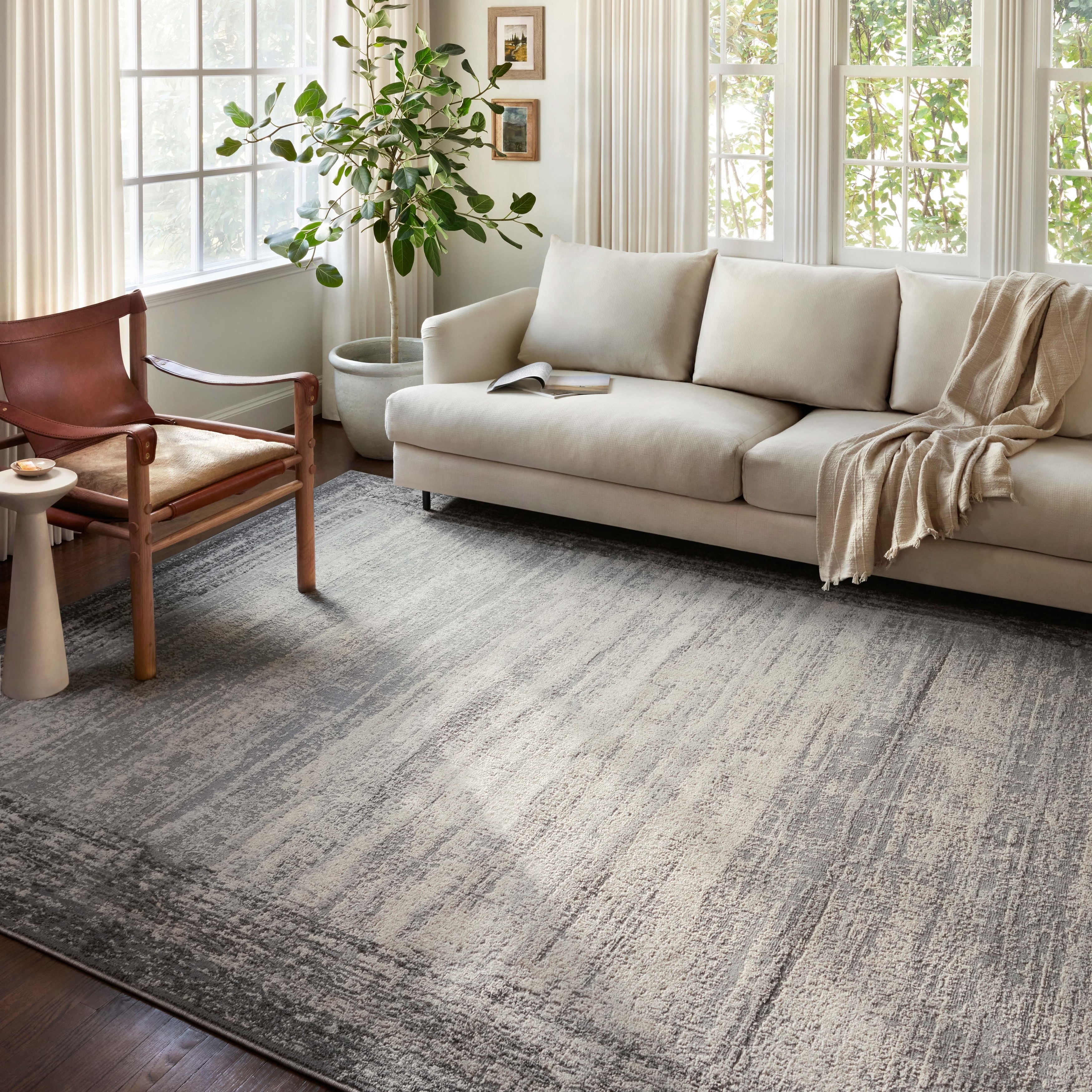 Alexander Home Grant Modern Abstract Border Area Rug 5'3" x 7'7