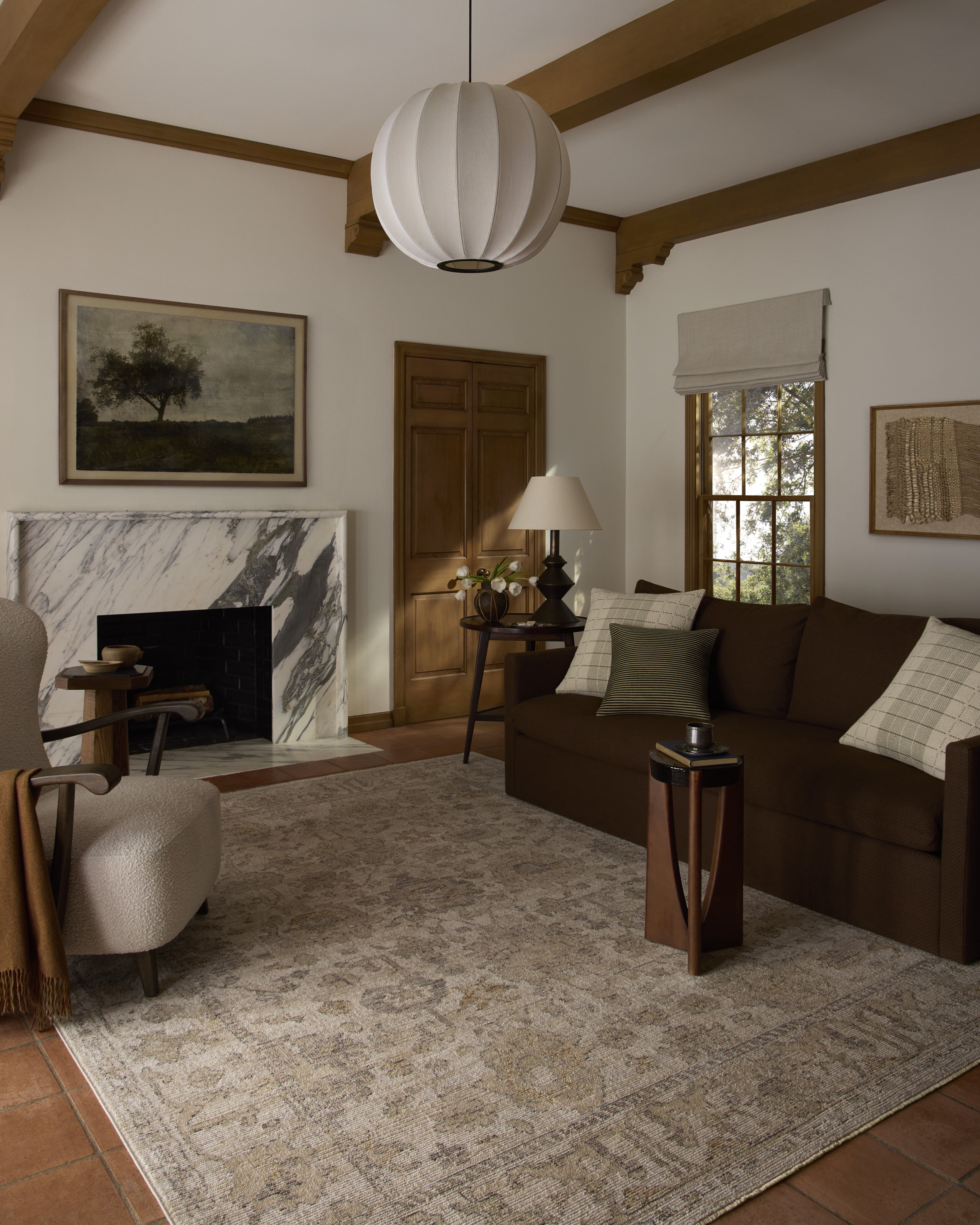 Loloi Milena Ivory / Sand 2'-7" x 7'-10" Area Rug