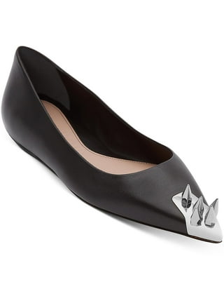 Spiked flats store