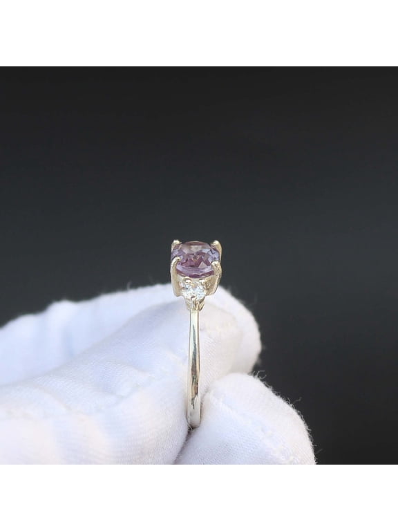 Alexandrite Halo Ring, lab created alexandrite ring, 925 Sterling Silver Ring, Color Change Stone Ring, Oval Cut Alexandrite, Ring for Gift