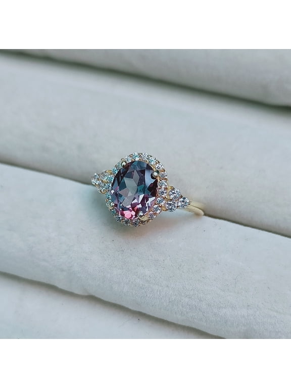 Alexandrite Halo Ring, lab created alexandrite ring, 925 Sterling Silver Ring, Color Change Stone Ring, Oval Cut Alexandrite, Ring for Gift