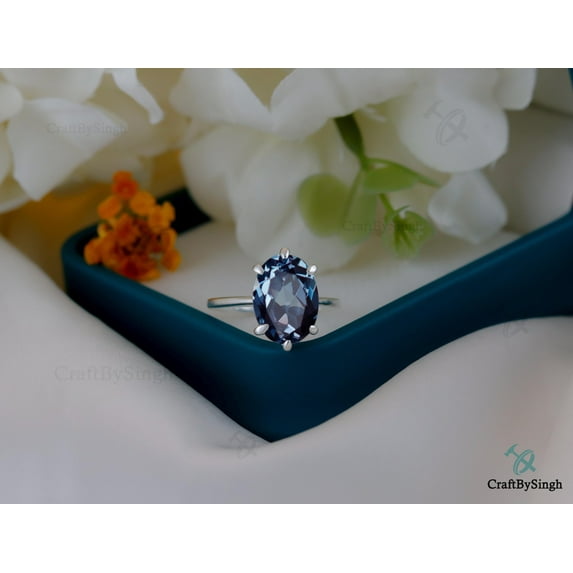 Alexandrite Ring, 925 Sterling Silver Ring, Lab created Alexandrite Ring, Color Change Stone Ring, Oval Cut Alexandrite Ring, Ring for gift