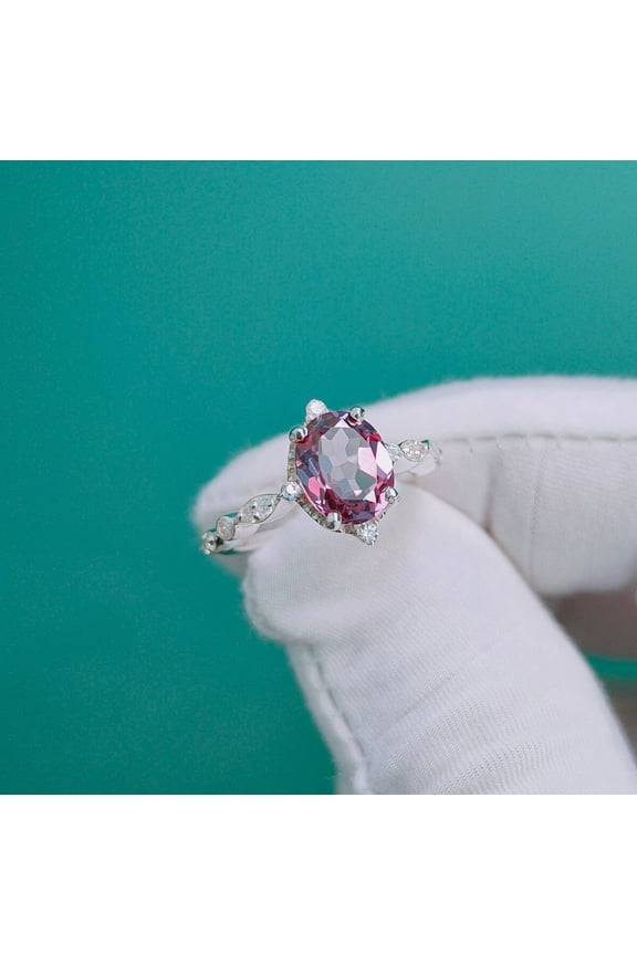 Alexandrite Ring, 925 Sterling Silver Ring, Lab created Alexandrite Ring, Color Change Stone Ring, Oval Cut Alexandrite Ring, Ring for gift