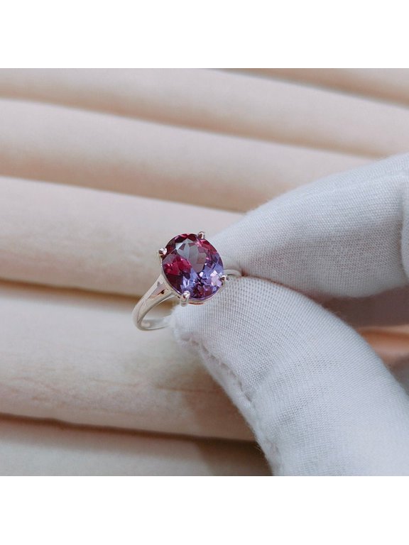 Alexandrite Ring, 925 Sterling Silver Ring, lab created alexandrite ring, Color Change Stone Ring, Oval Cut Alexandrite, Ring for Gift