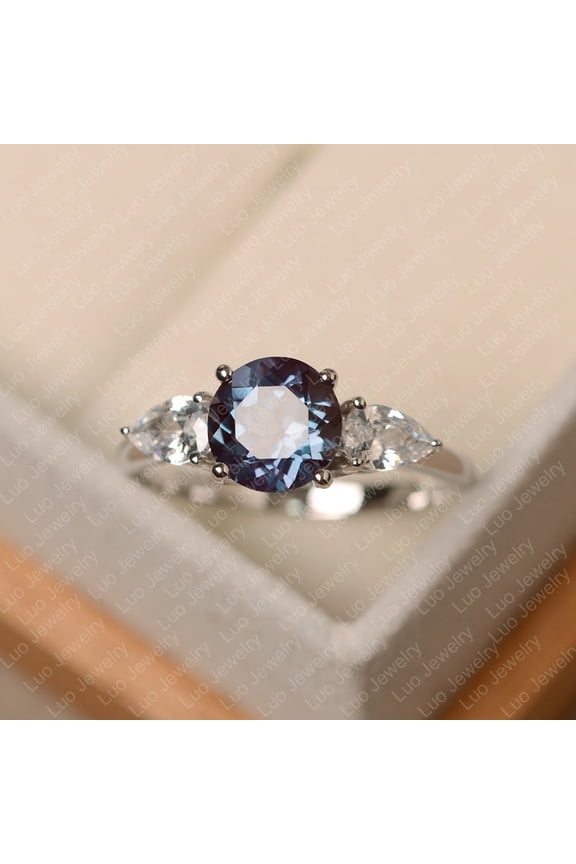 Alexandrite ring, round cut color changling ring, June birthstone, sterling silver engagement ring