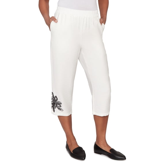 Alfred Dunner Womens Petite Floral Embroidered Relaxed Capri
