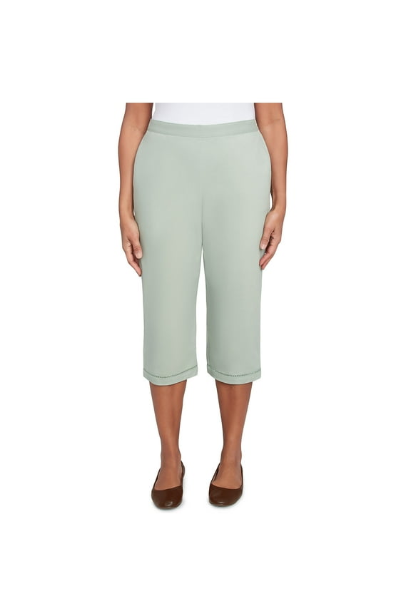 Womens Petite Relaxed Crochet Hem Capri