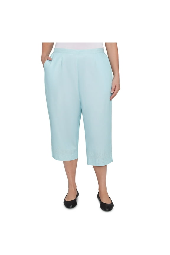 Womens Plus-Size Heat Set Embroidered Capri
