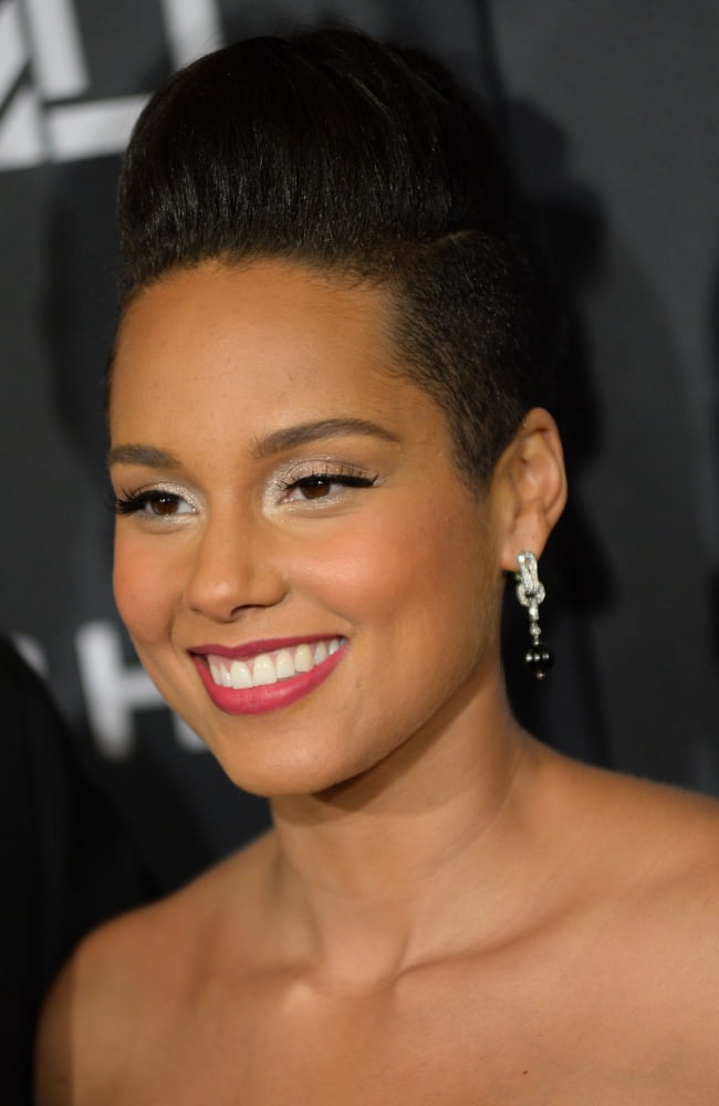Alicia Keys At Arrivals For Keep A Child AliveS 11Th Annual Black Ball Canvas Art - (16 x 20)