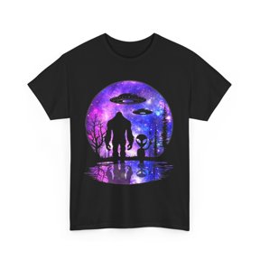 Alien Bigfoot Full Moon Sasquatch UFO T-Shirt