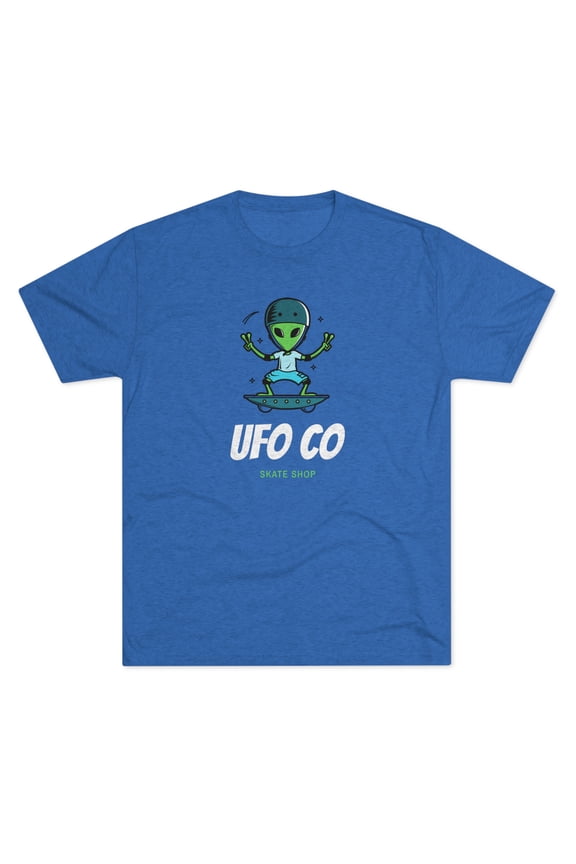 Alien Skateboarder T-Shirt - Unearth the Coolest Gift in the Galaxy!