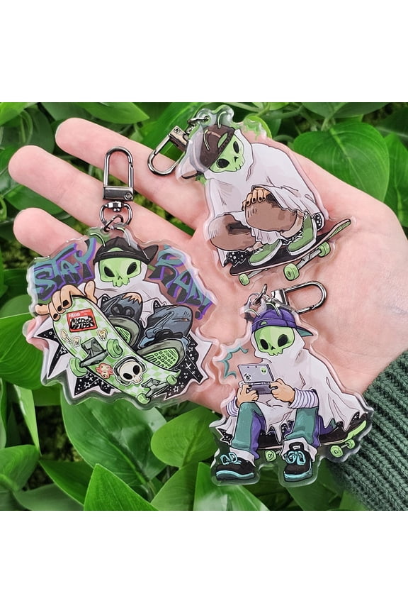Alien Skater Ghost keychain 1 packs!, random 1 pack