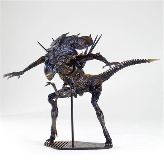 Aliens Revoltech SciFi Super Poseable 7" ScalePVC Action Figure #018 Alien Queen