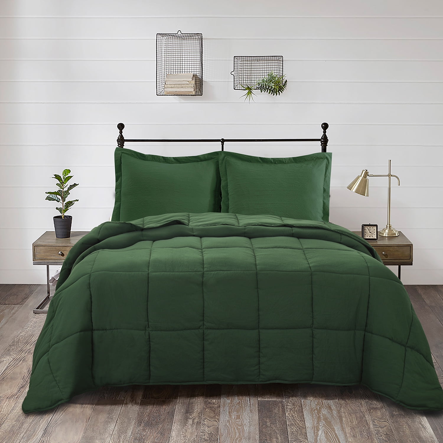 Ultra Soft, Light & Warm Comfortable Green 3 Piece King Size Down Alternative Comforter Set