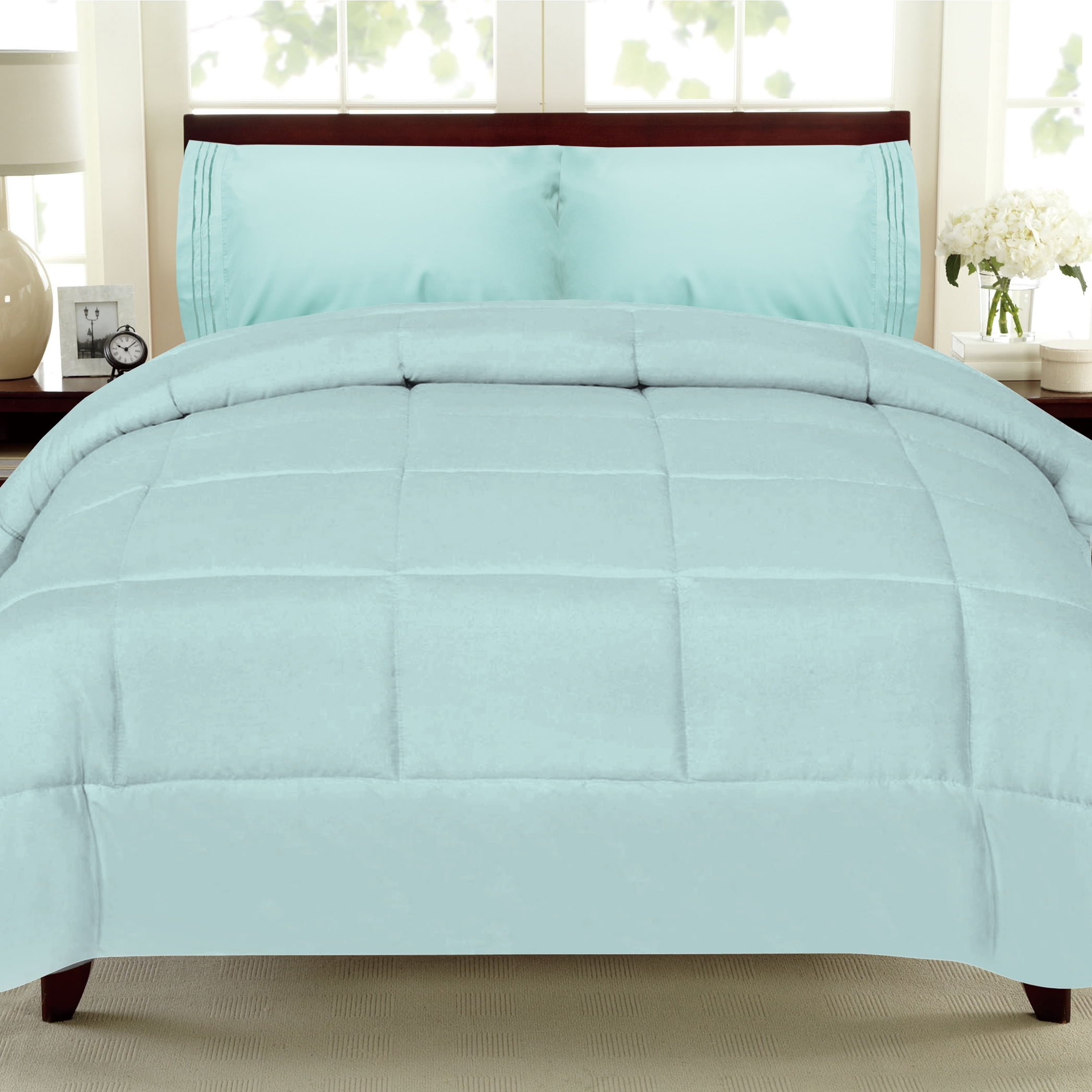 All Seasons Down Alternative Comforter Solid Color Box Stitch - Full