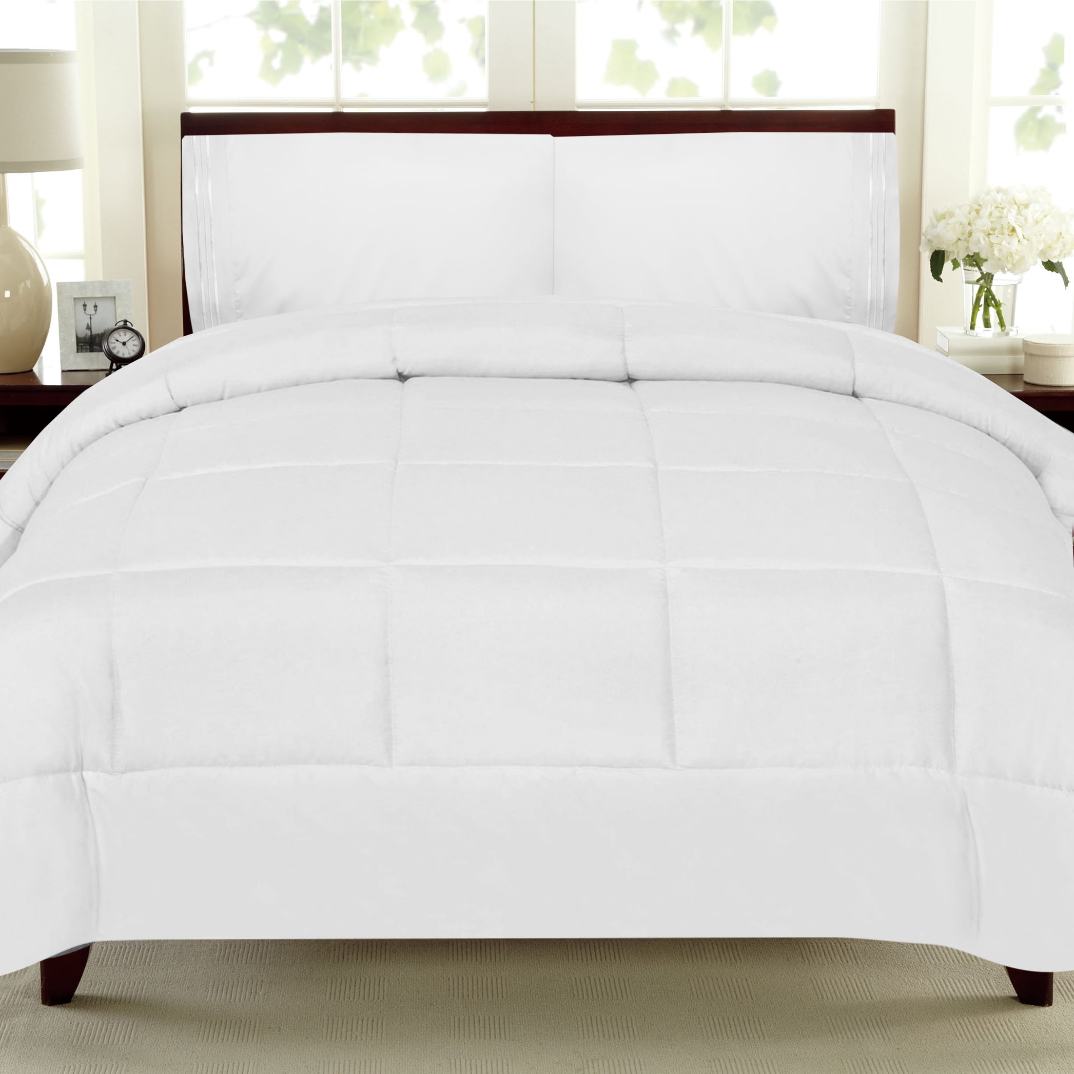 All Seasons Down Alternative Comforter Solid Color Box Stitch - King