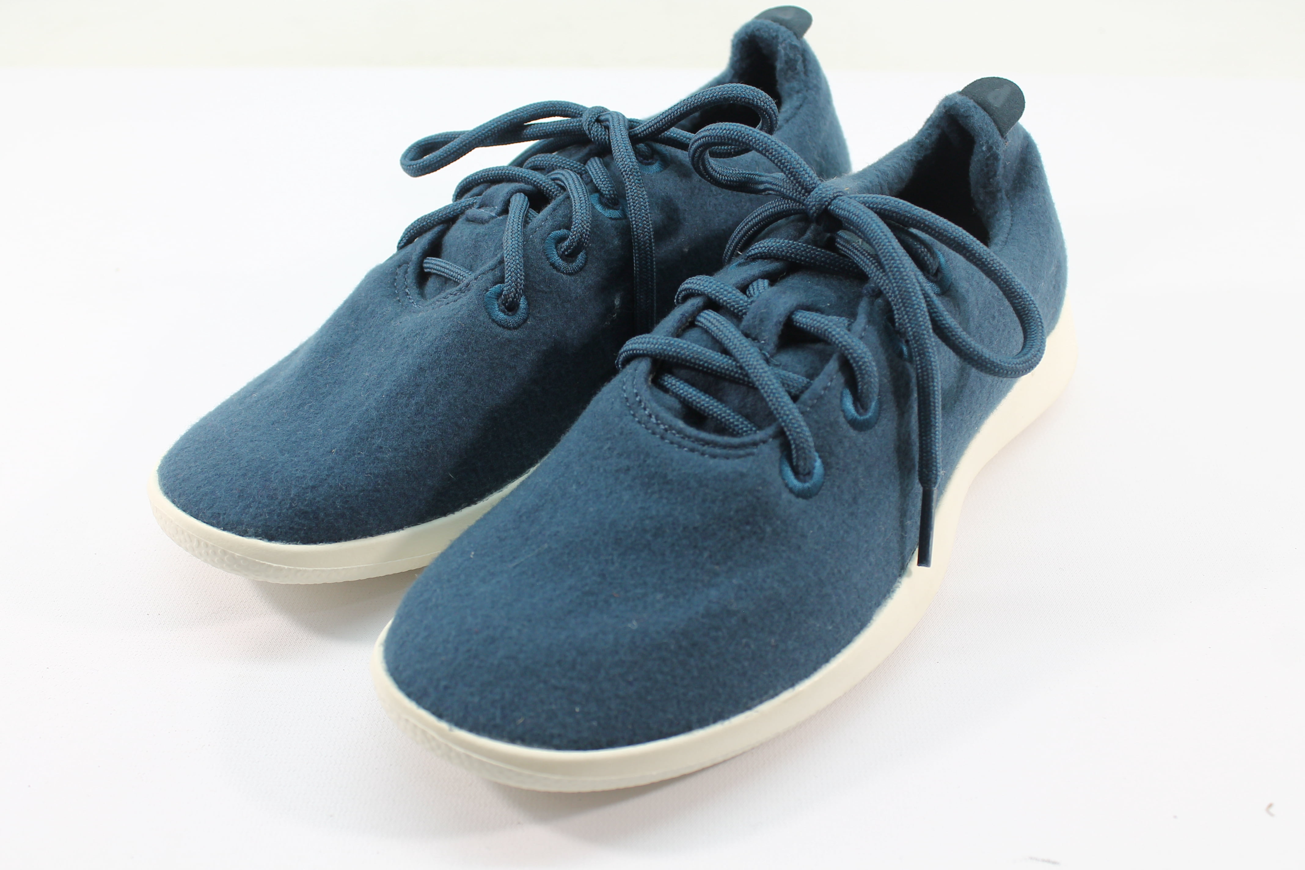 Allbirds Men\'s The Wool Runner Sneakers in Twilight Blue I wore this under-the-radar sneaker on a flight and now I main image 4