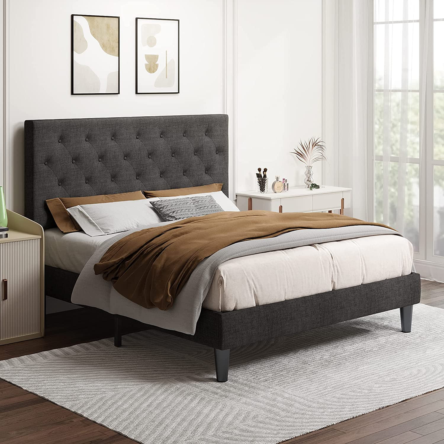 Allewie Queen Platform Bed Frame with Fabric Upholstered Diamond