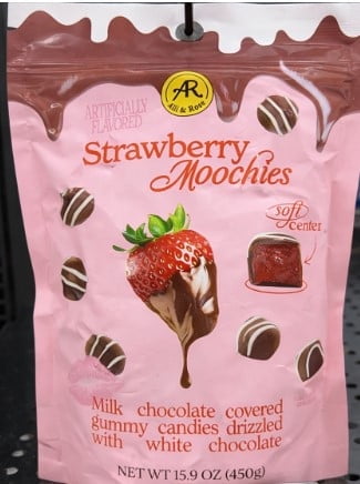 Alli & Rose Strawberry Moochies Milk Chocolate Covered Gummy Candy with White Chocolate Drizzle, 15.9 oz
