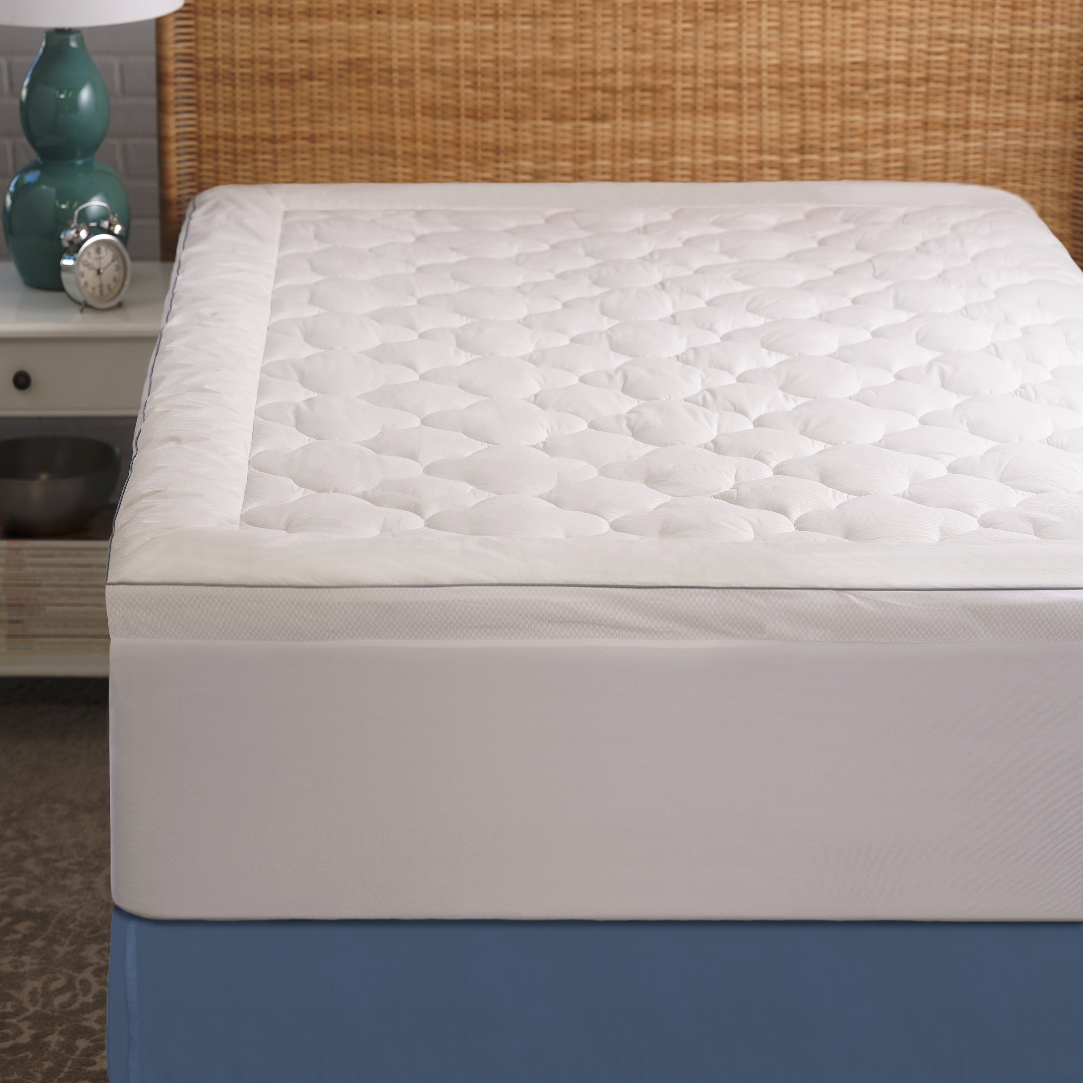 Queen Size Cooling Cotton Down Alternative Mattress Pad